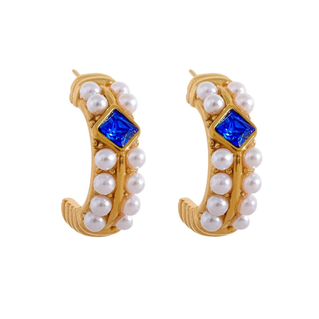 Ayla Hoops